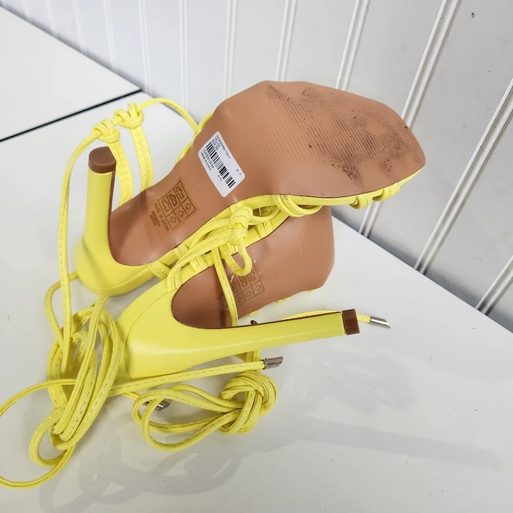 So Me yellow Strap Strappy Sandals Women Sz 6.5M US